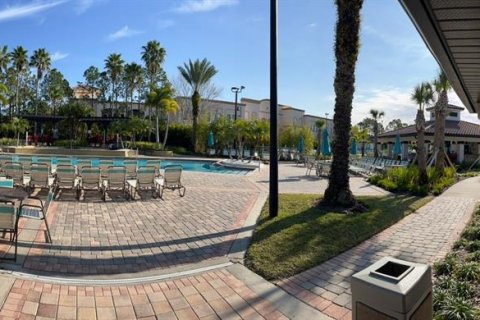 Condo in Orlando, Florida, 3 bedrooms  № 1546075 - photo 12