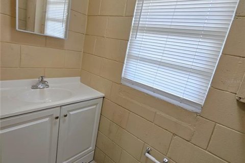 House in Orlando, Florida 3 bedrooms, 105.17 sq.m. № 1777369 - photo 14