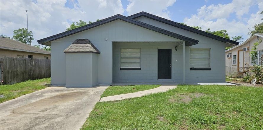 House in Orlando, Florida 3 bedrooms, 105.17 sq.m. № 1777369