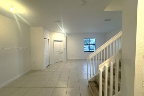 Townhouse in Homestead, Florida 3 bedrooms, 149.76 sq.m. № 1891566 - photo 6