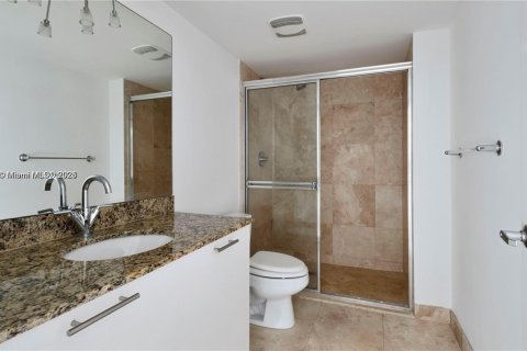 Condo in Miami, Florida, 2 bedrooms  № 1862403 - photo 9