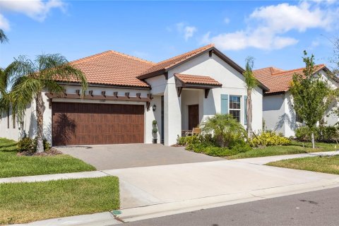 House in Wimauma, Florida 3 bedrooms, 197.7 sq.m. № 1675230 - photo 2