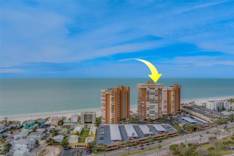 Condo in Redington Shores, Florida, 1 bedroom № 2167812