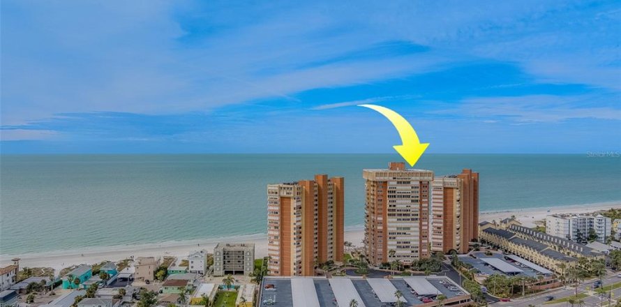 Condo in Redington Shores, Florida, 1 bedroom  № 2167812