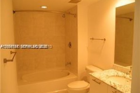 Снять в аренду кондоминиум в Майами, Флорида 1 спальня, 59.36м2, № 2077376 - фото 27