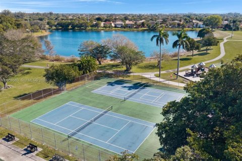 Купить виллу или дом в Хомстед, Флорида 3 спальни, 153.75м2, № 2022278 - фото 23