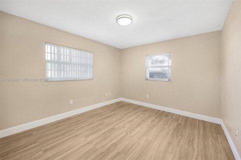 Купить виллу или дом в Хомстед, Флорида 3 спальни, 153.75м2, № 2022278 - фото 13