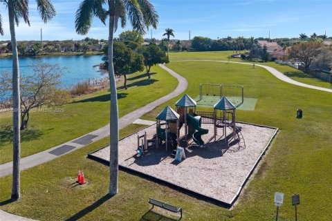 Купить виллу или дом в Хомстед, Флорида 3 спальни, 153.75м2, № 2022278 - фото 25