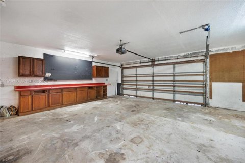 Купить виллу или дом в Хомстед, Флорида 3 спальни, 153.75м2, № 2022278 - фото 16