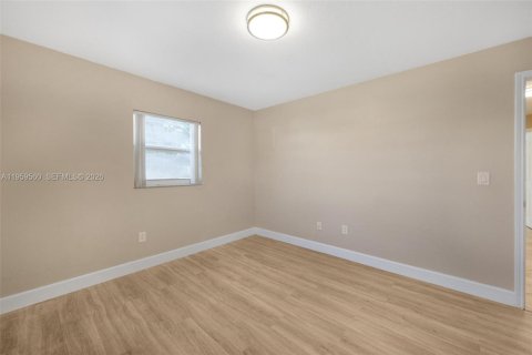 Купить виллу или дом в Хомстед, Флорида 3 спальни, 153.75м2, № 2022278 - фото 14