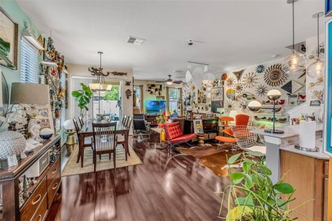 Condominio en venta en Windermere, Florida, 3 dormitorios, 165.92 m2 № 1751868 - foto 2