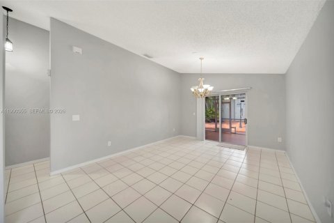 Купить виллу или дом в Дейви, Флорида 3 спальни, 145.39м2, № 2057644 - фото 15