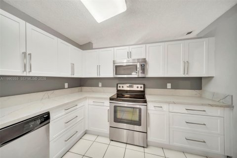 Купить виллу или дом в Дейви, Флорида 3 спальни, 145.39м2, № 2057644 - фото 11