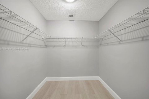 Купить виллу или дом в Дейви, Флорида 3 спальни, 145.39м2, № 2057644 - фото 22