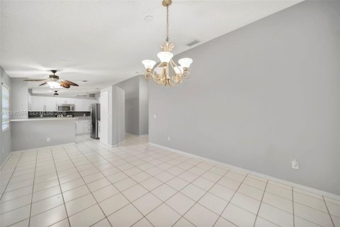 Купить виллу или дом в Дейви, Флорида 3 спальни, 145.39м2, № 2057644 - фото 16