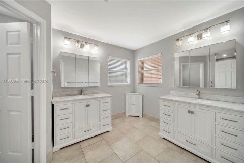 Купить виллу или дом в Дейви, Флорида 3 спальни, 145.39м2, № 2057644 - фото 24