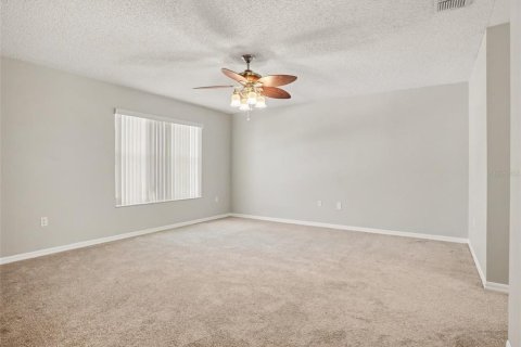 House in Kissimmee, Florida 4 bedrooms, 264.49 sq.m. № 2339658 - photo 16