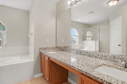 House in Kissimmee, Florida 4 bedrooms, 264.49 sq.m. № 2339658 - photo 28