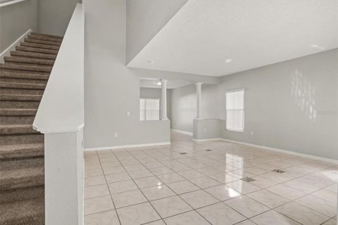 House in Kissimmee, Florida 4 bedrooms, 264.49 sq.m. № 2339658 - photo 3