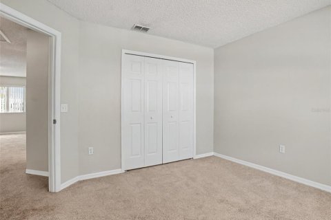 House in Kissimmee, Florida 4 bedrooms, 264.49 sq.m. № 2339658 - photo 23
