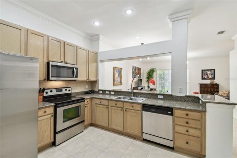 Townhouse in Tarpon Springs, Florida 3 bedrooms, 174.75 sq.m. № 1824596 - photo 20