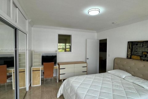 Снять в аренду кондоминиум в Майами-Бич, Флорида 1 спальня, 52.03м2, № 2029670 - фото 5