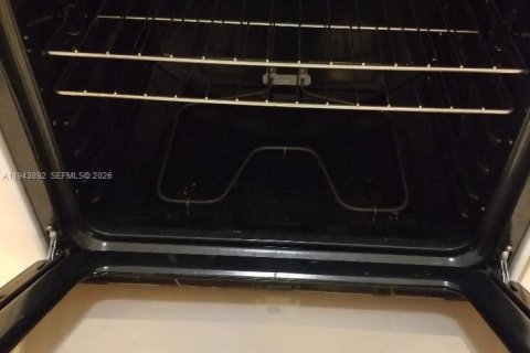 Condo in Homestead, Florida, 3 bedrooms  № 2000625 - photo 13