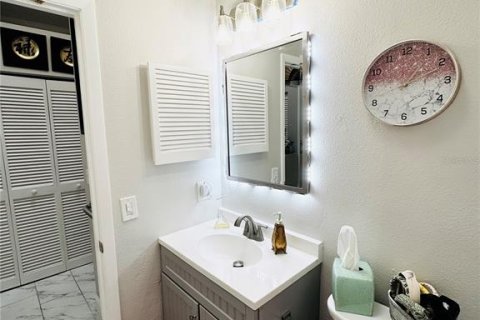 Casa en venta en Sarasota, Florida, 2 dormitorios, 86.4 m2 № 1577417 - foto 30