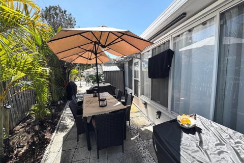 Casa en venta en Sarasota, Florida, 2 dormitorios, 86.4 m2 № 1577417 - foto 6