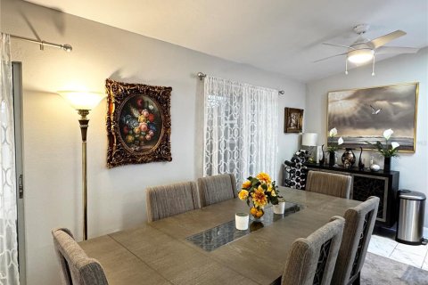 Casa en venta en Sarasota, Florida, 2 dormitorios, 86.4 m2 № 1577417 - foto 15