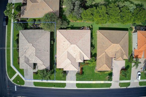 Casa en venta en Boynton Beach, Florida, 2 dormitorios, 213.58 m2 № 1982465 - foto 30