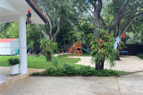 House in Homestead, Florida 3 bedrooms, 191.29 sq.m. № 1763932 - photo 5