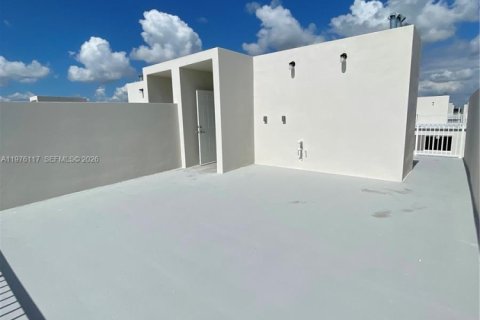 Снять в аренду таунхаус в Наранья, Флорида 4 спальни, 128.02м2, № 2042624 - фото 18