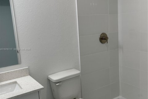 Снять в аренду таунхаус в Наранья, Флорида 4 спальни, 128.02м2, № 2042624 - фото 10