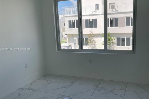 Снять в аренду таунхаус в Наранья, Флорида 4 спальни, 128.02м2, № 2042624 - фото 14