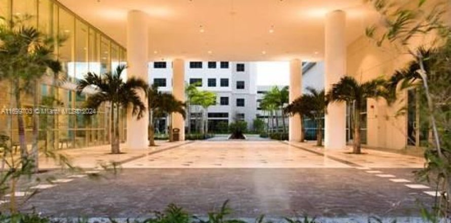 Immobilier commercial à Aventura, Floride № 2087327
