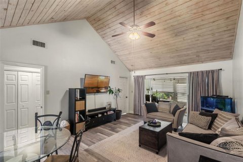 Condo in Apopka, Florida, 2 bedrooms  № 1662798 - photo 6