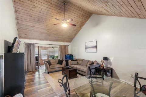 Condo in Apopka, Florida, 2 bedrooms  № 1662798 - photo 4