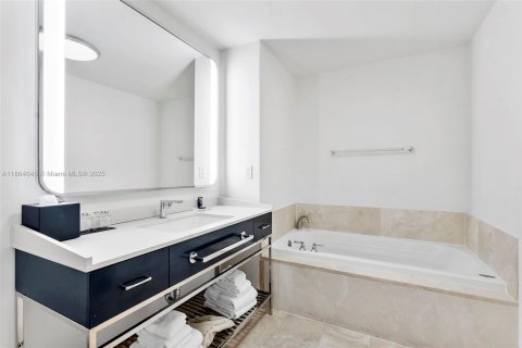 Copropriété à vendre à Miami Beach, Floride: 48.87 m2 № 1922466 - photo 25