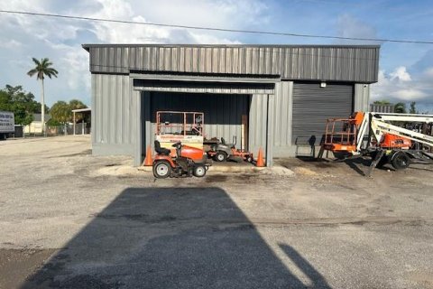 Propiedad comercial en venta en Punta Gorda, Florida, 241.17 m2 № 1918505 - foto 10
