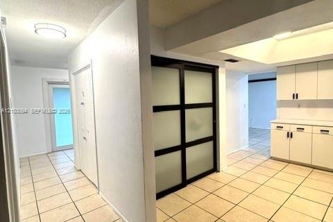 Villa ou maison à louer à Sunrise, Floride: 4 chambres, 168.99 m2 № 2407821 - photo 5