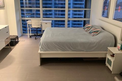 Снять в аренду кондоминиум в Майами, Флорида 2 спальни, 152.36м2, № 1950254 - фото 17