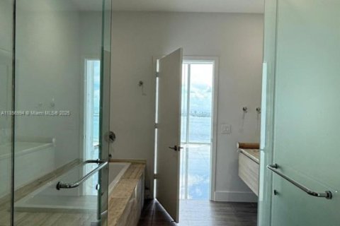 Copropriété à louer à Miami, Floride: 2 chambres, 113.62 m2 № 1878994 - photo 25