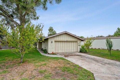 House in Homosassa, Florida 2 bedrooms, 127.93 sq.m. № 1777474 - photo 4