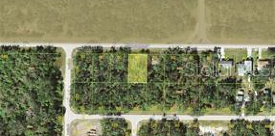 Land in Port Charlotte, Florida № 2371166
