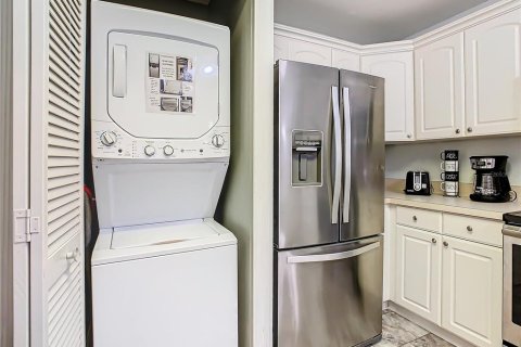 Condo in Kissimmee, Florida, 3 bedrooms  № 1754840 - photo 12