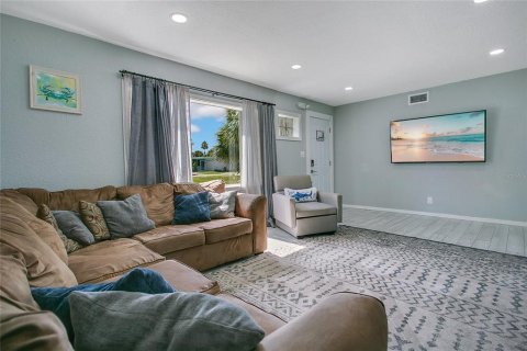 Casa en venta en Cocoa Beach, Florida, 3 dormitorios, 102.56 m2 № 1853445 - foto 13