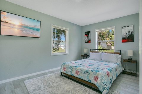 Casa en venta en Cocoa Beach, Florida, 3 dormitorios, 102.56 m2 № 1853445 - foto 4