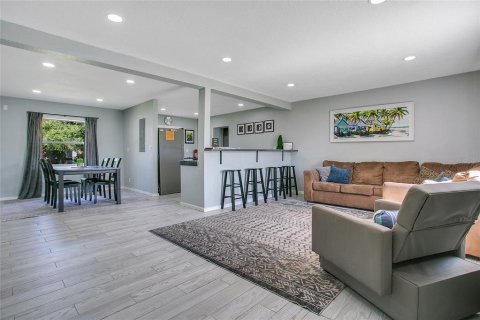Casa en venta en Cocoa Beach, Florida, 3 dormitorios, 102.56 m2 № 1853445 - foto 12