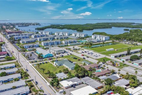 Casa en venta en Cocoa Beach, Florida, 3 dormitorios, 102.56 m2 № 1853445 - foto 21